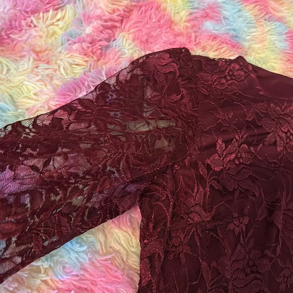 David Rose Vintage Burgundy 2 Piece Lace Suit with Skirt and Top Sz 16w - Picture 8 of 14
